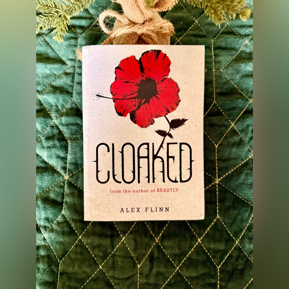 CLOAKED BY ALEX FLINN- PAPERBACK BOOK